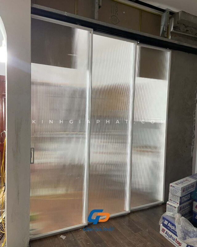 Cửa lùa slim không ray dưới